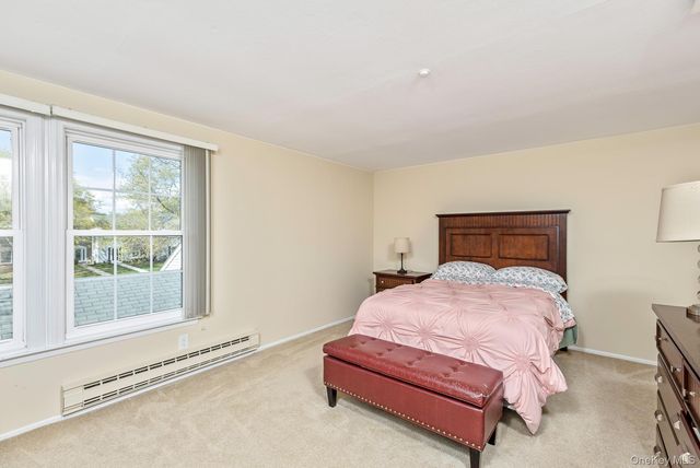 14 Petersburg Ct., Coram, NY 11727