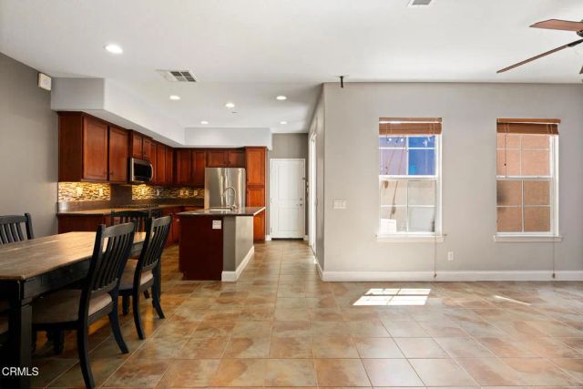 2929 Rocky Mountain Drive, Oxnard, CA 93036