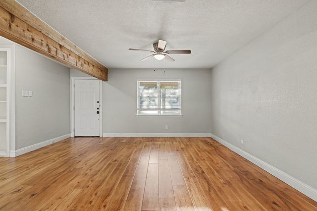 832 Gregory Avenue, Bedford, TX 76022