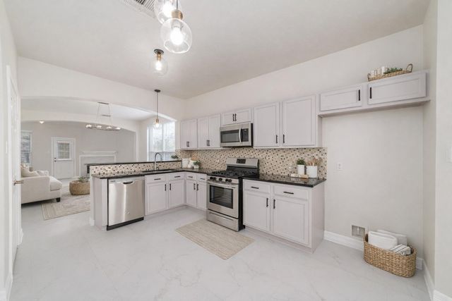 3947 Oak Plank Road, Fresno, TX 77545