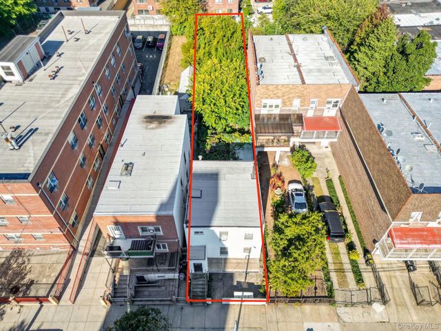 25-14 Crescent Street, Astoria, NY 11102