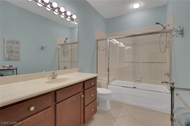 28652 San Lucas LN 201, Bonita Springs, FL 34135