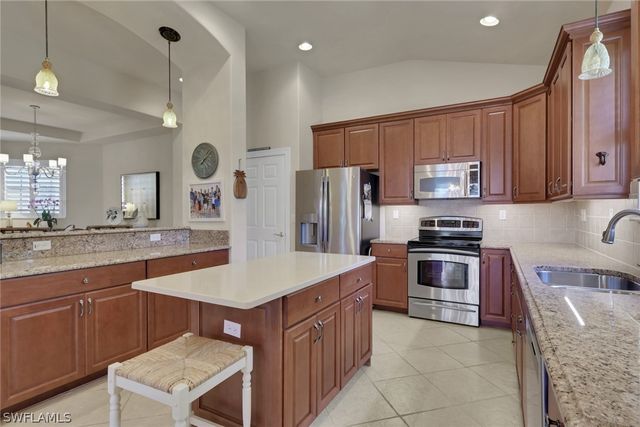 28652 San Lucas LN 201, Bonita Springs, FL 34135