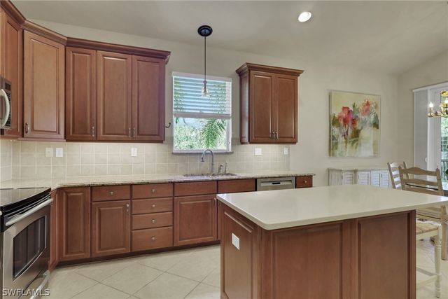 28652 San Lucas LN 201, Bonita Springs, FL 34135