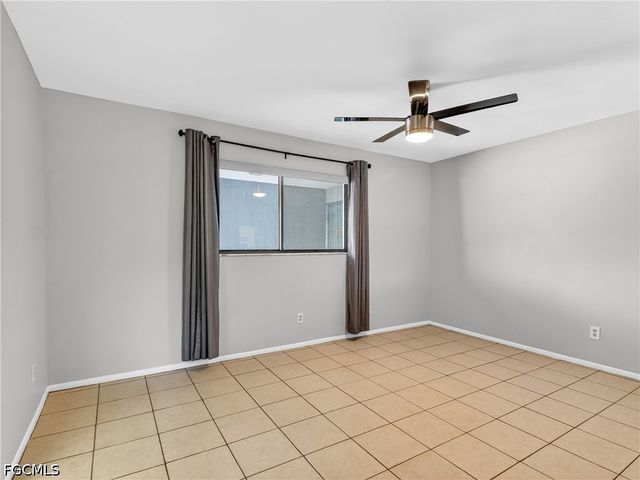 2141 SE 15th PL 110, Cape Coral, FL 33990