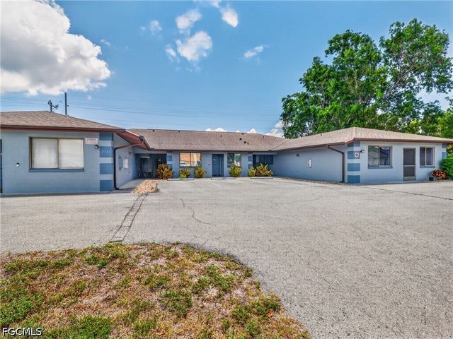2141 SE 15th PL 110, Cape Coral, FL 33990