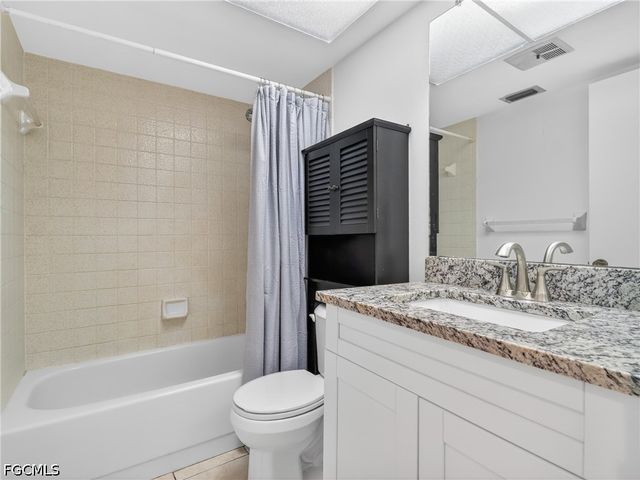 2141 SE 15th PL 110, Cape Coral, FL 33990