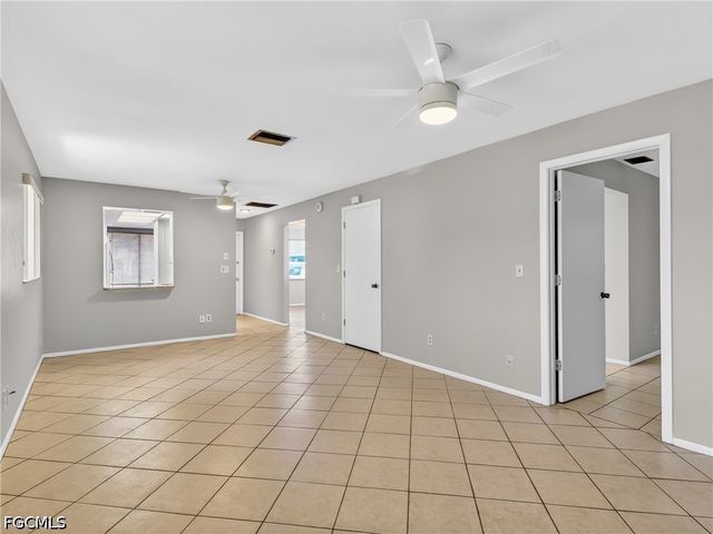 2141 SE 15th PL 110, Cape Coral, FL 33990
