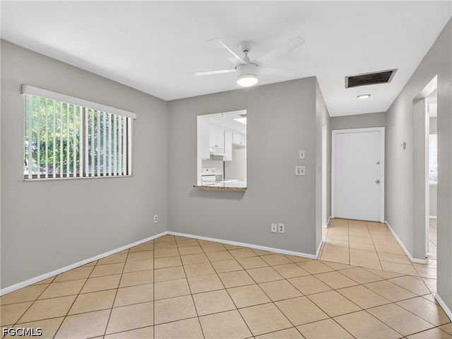 2141 SE 15th PL 110, Cape Coral, FL 33990