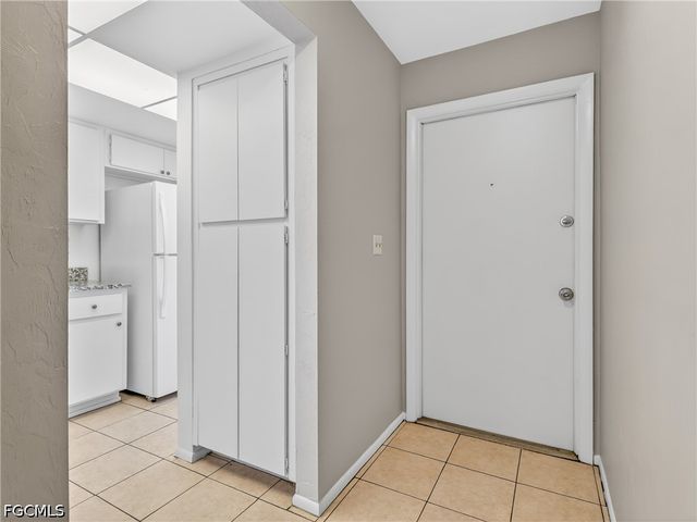 2141 SE 15th PL 110, Cape Coral, FL 33990