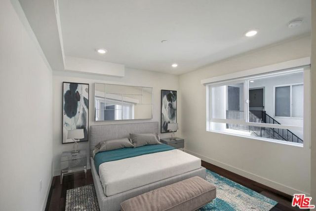 3667 Mentone Avenue 3, Los Angeles, CA 90034