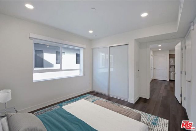3667 Mentone Avenue 3, Los Angeles, CA 90034