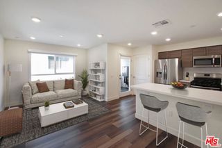 3667 Mentone Avenue 3, Los Angeles, CA 90034