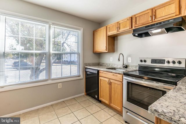 1438 COTTONWOOD CT, Woodbridge, VA 22191