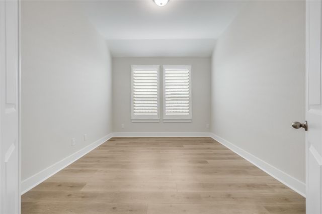 8000 Sunrise Ravine PASS, Lago Vista, TX 78645