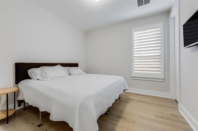 8000 Sunrise Ravine PASS, Lago Vista, TX 78645