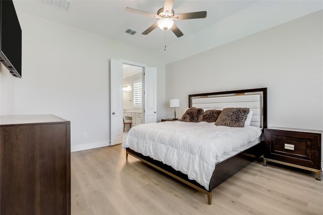 8000 Sunrise Ravine PASS, Lago Vista, TX 78645