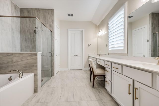 8000 Sunrise Ravine PASS, Lago Vista, TX 78645