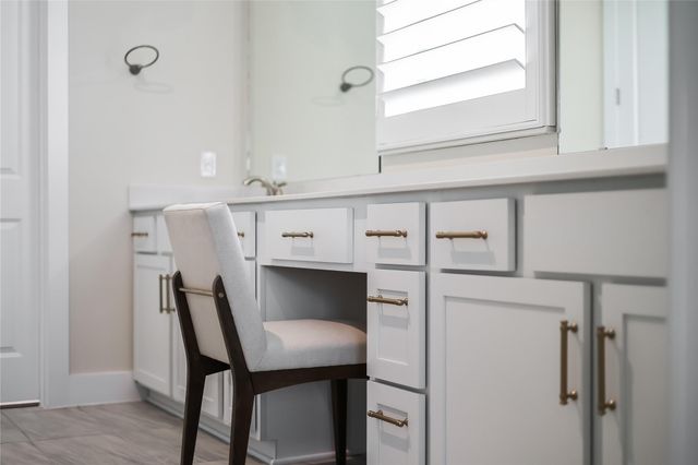 8000 Sunrise Ravine PASS, Lago Vista, TX 78645