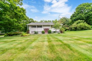 6 Revere Road, New Milford, CT 06776