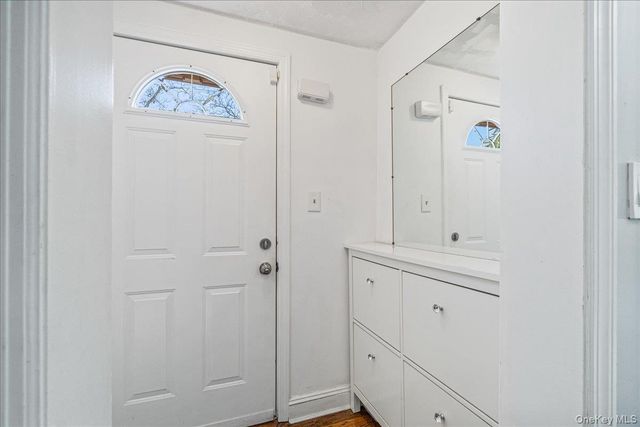 727 Henry Street, Uniondale, NY 11553