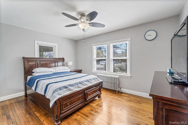 727 Henry Street, Uniondale, NY 11553