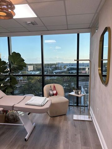 5975 Sunset Dr 603, South Miami, FL 33143