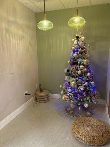 5975 Sunset Dr 603, South Miami, FL 33143