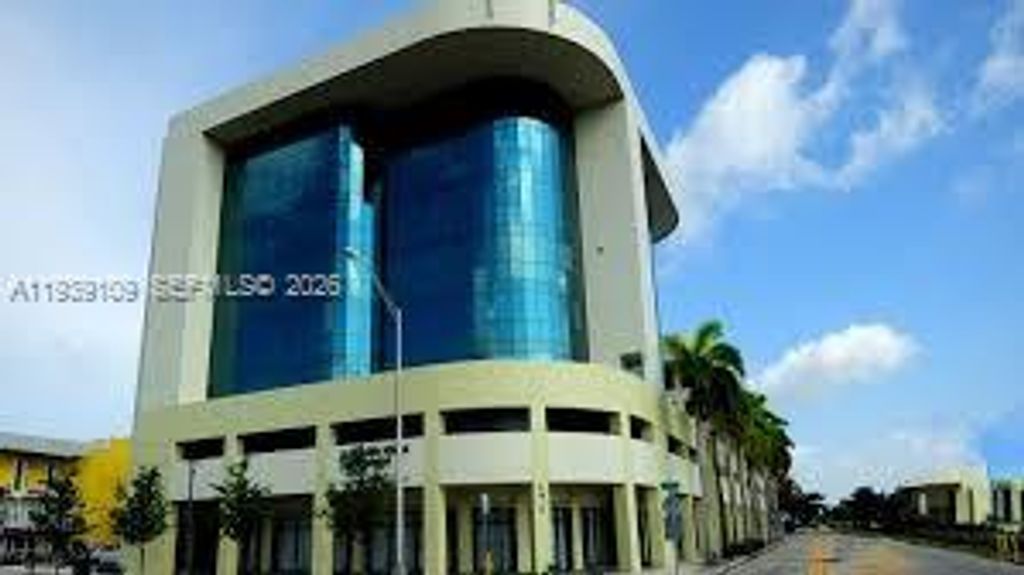 5975 Sunset Dr 603, South Miami, FL 33143