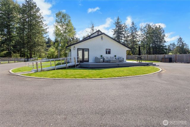 15420 62nd Avenue E, Puyallup, WA 98375