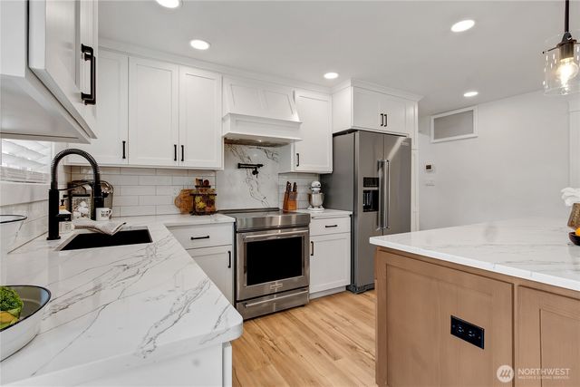 15420 62nd Avenue E, Puyallup, WA 98375