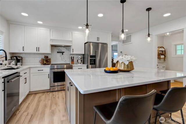 15420 62nd Avenue E, Puyallup, WA 98375