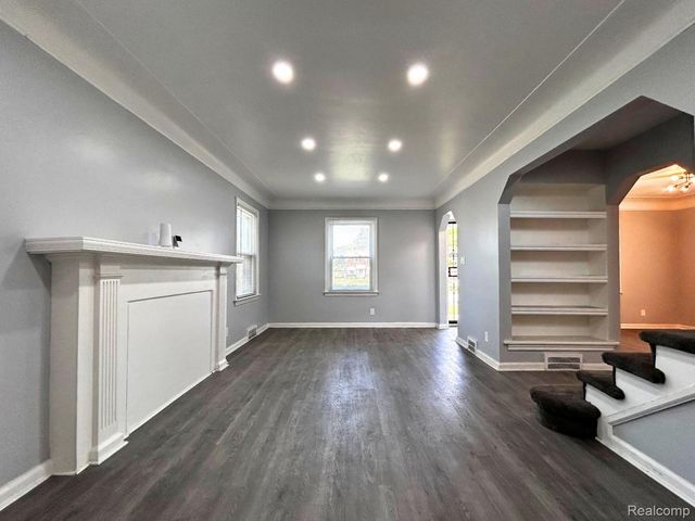 7275 W Outer Drive, Detroit, MI 48235
