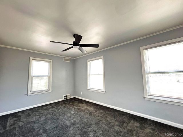 7275 W Outer Drive, Detroit, MI 48235