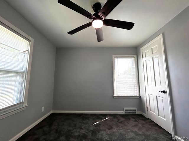 7275 W Outer Drive, Detroit, MI 48235