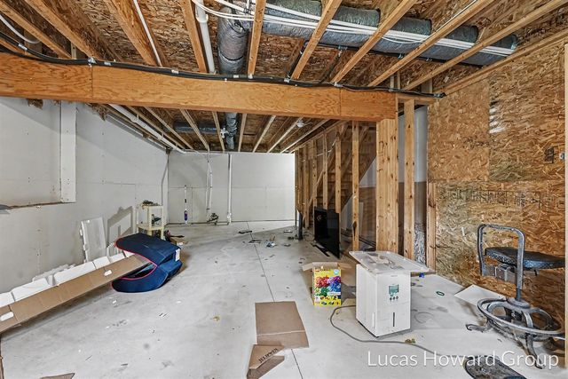 1041 Sunfield Dr Drive, Holland, MI 49424