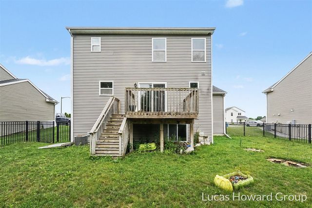 1041 Sunfield Dr Drive, Holland, MI 49424