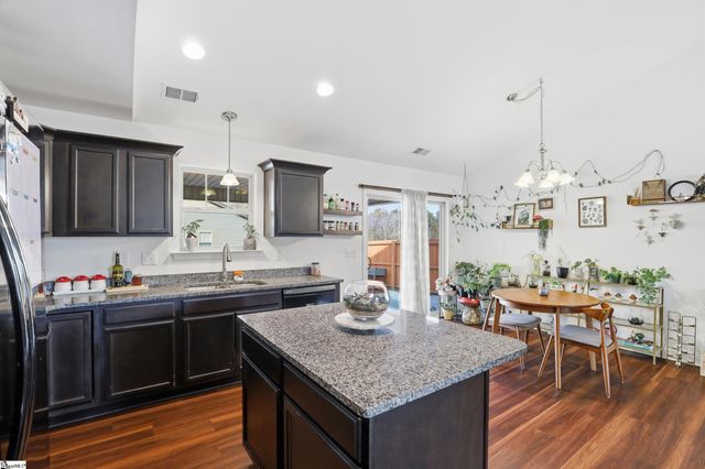 101 Forest Ridge Way, Greenville, SC 29617