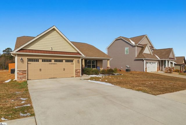 101 Forest Ridge Way, Greenville, SC 29617