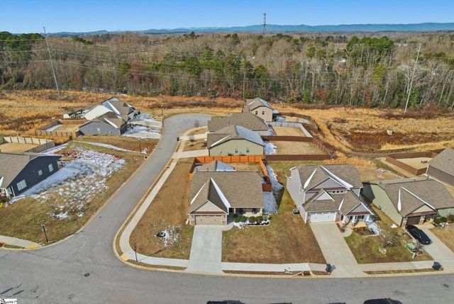 101 Forest Ridge Way, Greenville, SC 29617