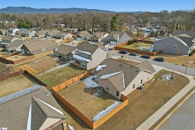 101 Forest Ridge Way, Greenville, SC 29617