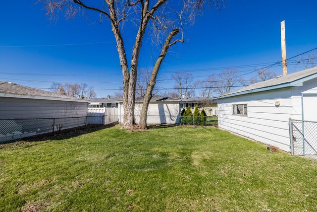 65 Indianwood Drive, Thornton, IL 60476