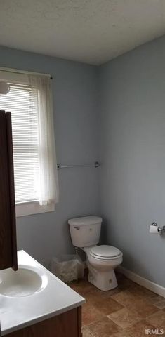 320 N Vine Street, Muncie, IN 47305