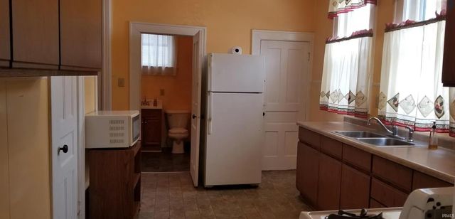 320 N Vine Street, Muncie, IN 47305