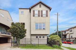 4004 Feagan Street A, Houston, TX 77007