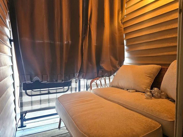 3951 W Ainslie Street 10, Chicago, IL 60625