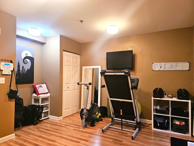 3951 W Ainslie Street 10, Chicago, IL 60625