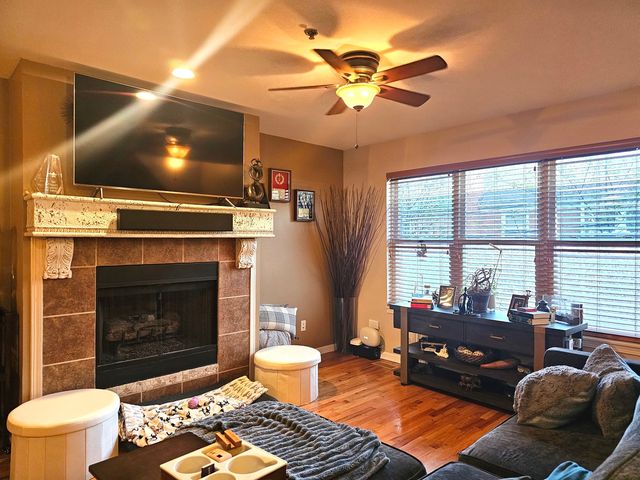 3951 W Ainslie Street 10, Chicago, IL 60625