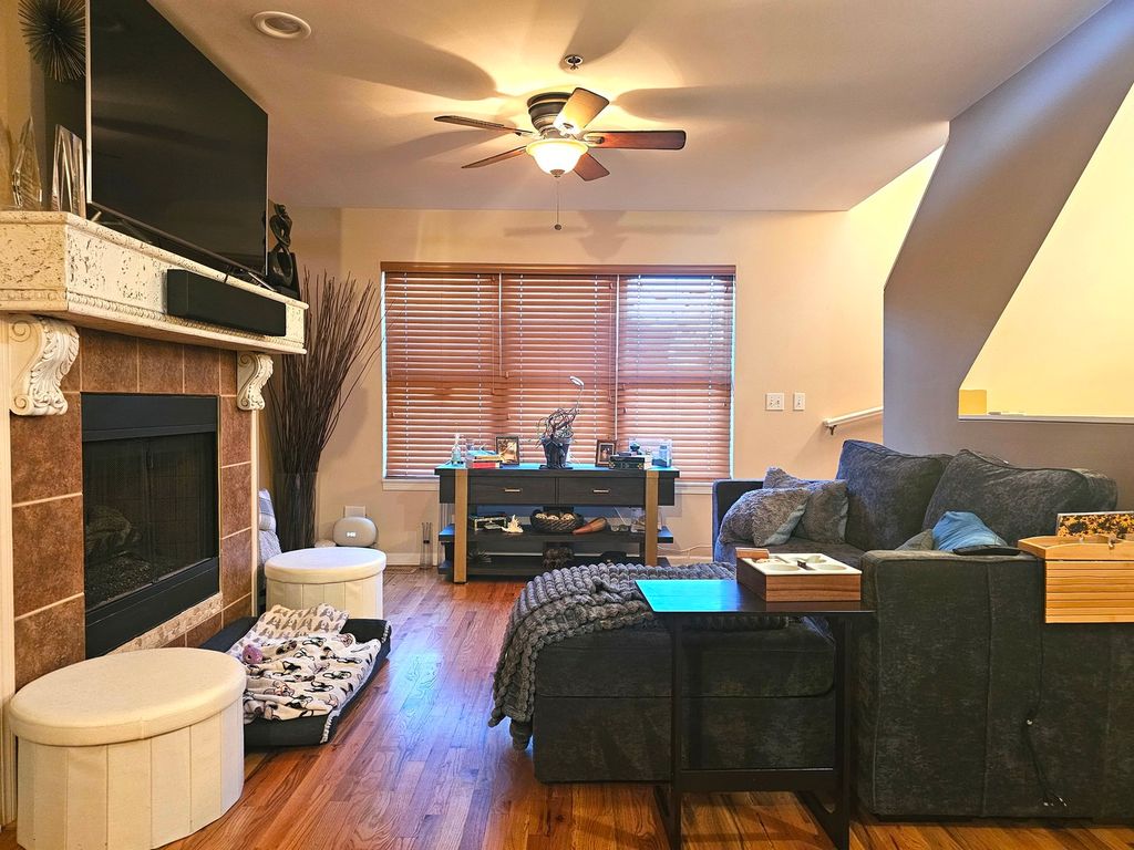 3951 W Ainslie Street 10, Chicago, IL 60625 — photo 4