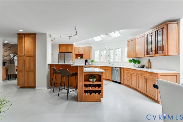 9306 S Mooreland Rd, Henrico, VA 23229